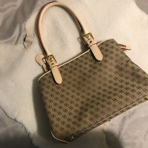 Dooney Bourke Woman’s Shoulder Purse